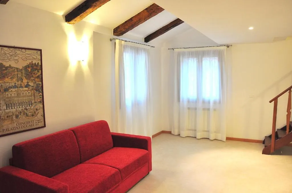 Appartamenti Commercio Venecia Italia
