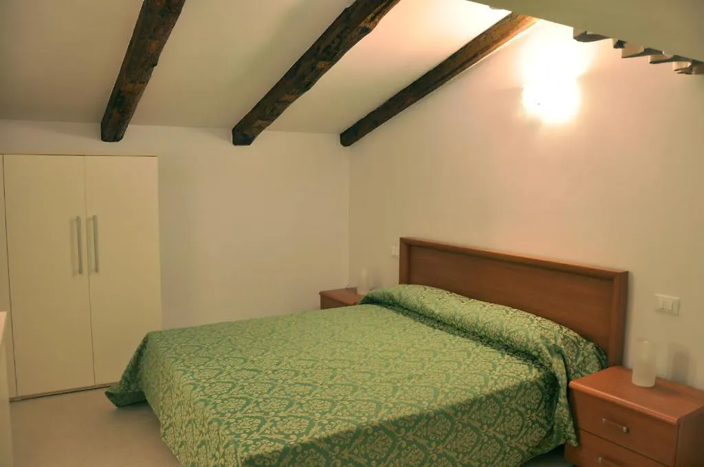 Appartamenti Commercio Venice Apartment